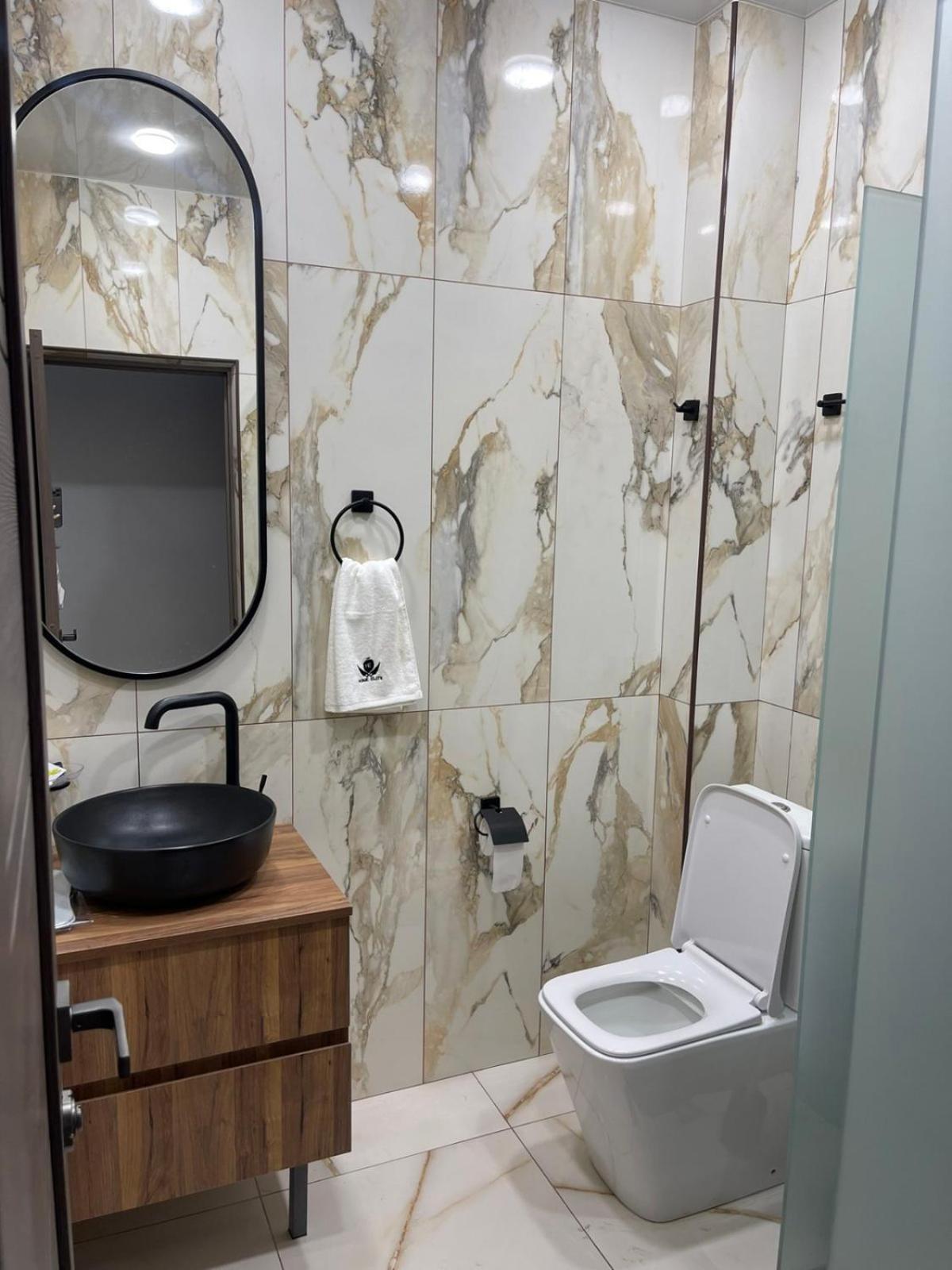 Aygestan Plaza Aparthotel Erevan Exterior foto