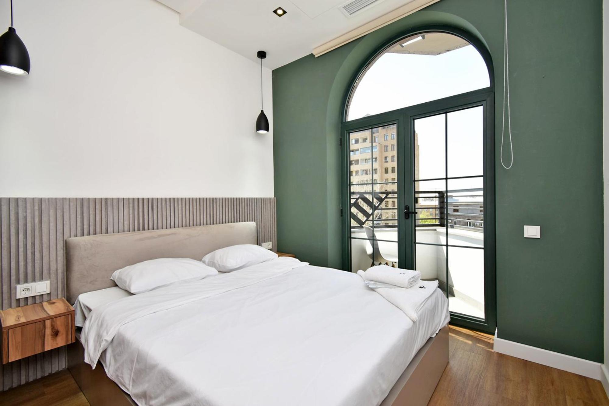 Aygestan Plaza Aparthotel Erevan Exterior foto
